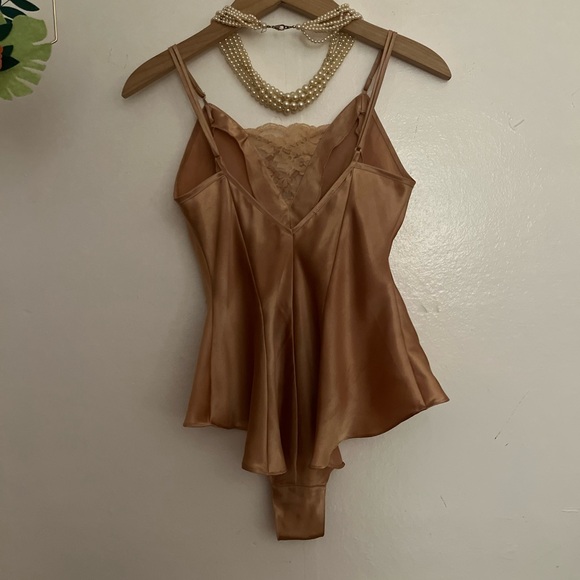 VTG 90s La Senza champagne lingerie Small shortie onesie satin 100% polyester - Picture 16 of 16